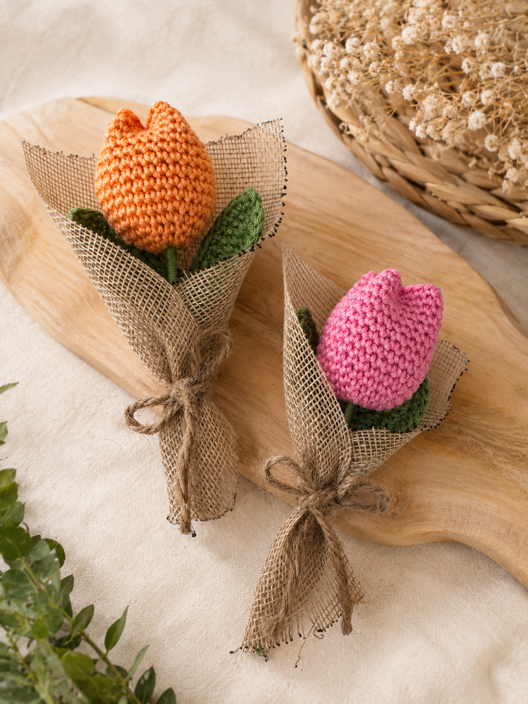 Tulipano all’uncinetto con confezione in juta 🌷